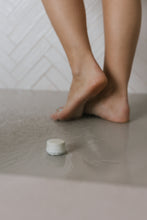 Load image into Gallery viewer, Shower Steamers
